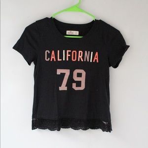 Super cute Hollister top